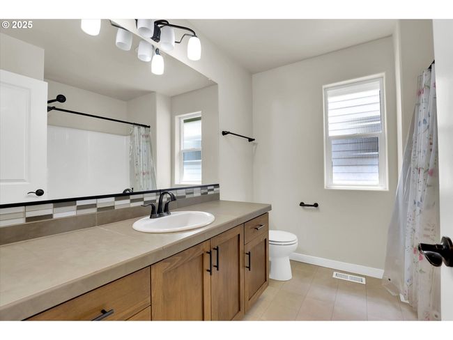 385 Sw Mitchum Ter, House other with 3 bedrooms, 3 bathrooms and 2 parking in Beaverton OR | Image 19