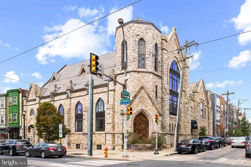 12-2701 W Girard Ave, PHILADELPHIA, PA, 19130-1252 | Card Image