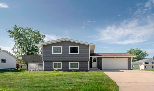409 U Ln, Dike, IA, 50624-9604 | Card Image