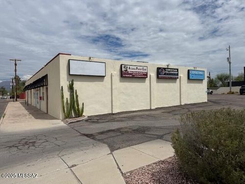 2859 N Flanwill Blvd, Tucson, AZ, 85716-1902 | Card Image