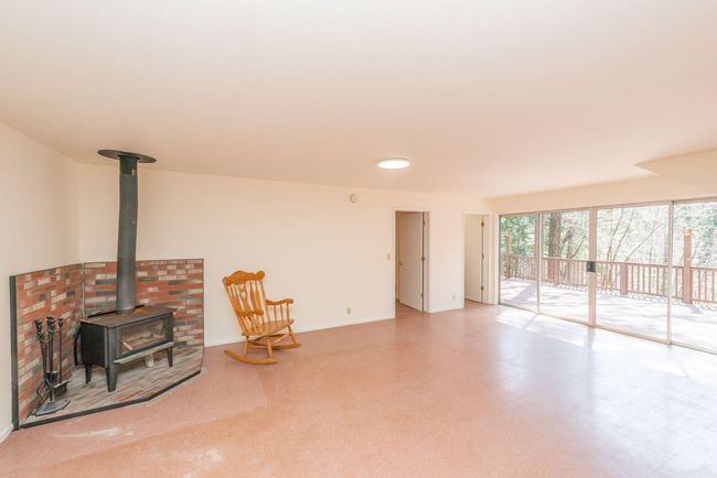 121,141 Mountain Aire Ln, House other with 2 bedrooms, 1 bathrooms and 15 parking in Trinity Center CA | Image 10