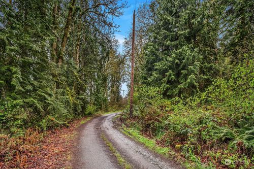 67 W Snoqualmie Valley Rd Ne, Carnation, WA, 98014 | Card Image