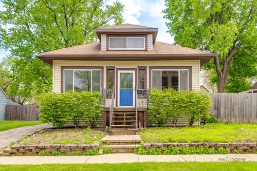 1027 Saint John St, ELGIN, IL, 60120-2939 | Card Image