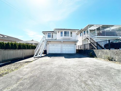 7674 Hilda St, Burnaby, BC, V3N3H7 | Card Image