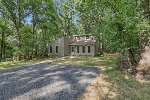 656 Kelly Dr, Harpers Ferry, WV, 25425-4409 | Card Image
