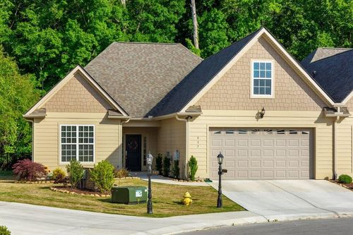 937 Jackson Mill Dr, Hixson, TN, 37343-2253 | Card Image