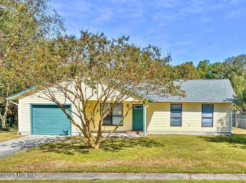 407 Sitton Pl, Jacksonville, NC, 28546-5927 | Card Image