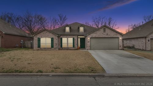 19820 E 45th Street S, Broken Arrow, OK, 74014 | Card Image