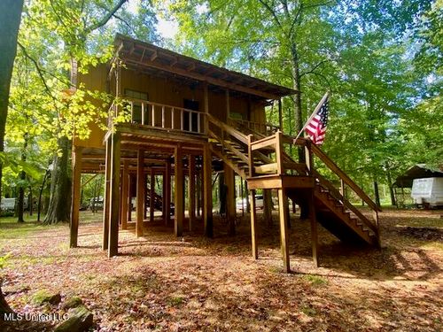 1146 Dogwood Trl, McComb, MS, 39648-9245 | Card Image