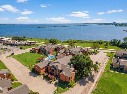 215-5909 Lake Hubbard Pkwy, Garland, TX, 75043-4577 | Card Image