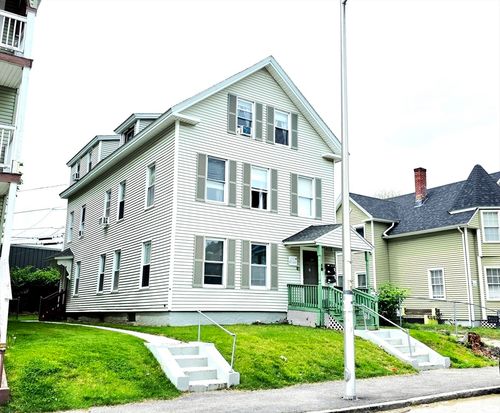 16 Bellevue St, Worcester, MA, 01609-2379 | Card Image