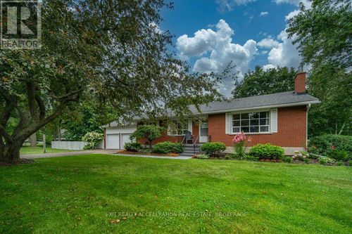 28 Southcrest Dr, Napanee, ON, K7R3K2 | Card Image