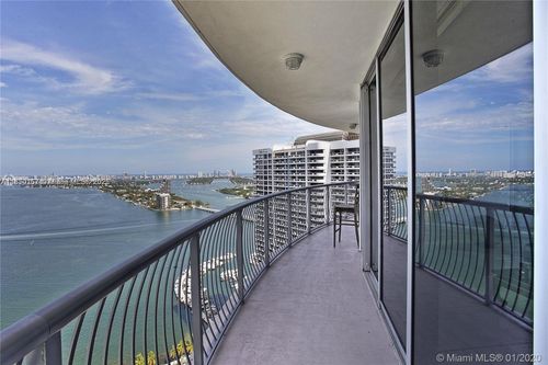 apt-3801-1750 Bayshore Dr, Miami, FL, 33132-3214 | Card Image
