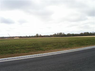Land in Eaton 4