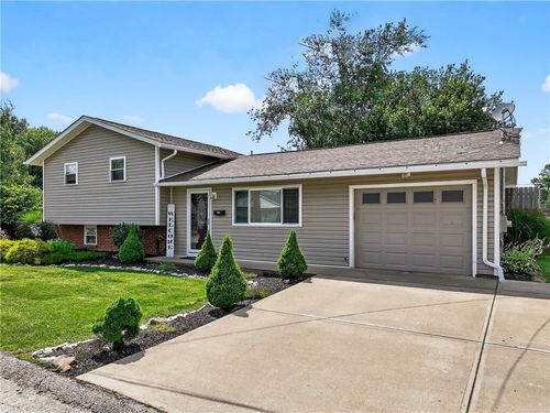 233 Woodland Ave, Rostraver Township, PA, 15012-2031 | Card Image