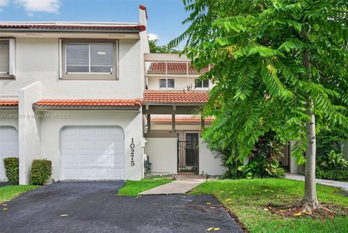 10275 Nw 46th St, Doral, FL, 33178-2258 | Card Image