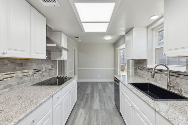 4018 Tobin Trl, House other with 3 bedrooms, 2 bathrooms and null parking in Rowlett TX | Image 4