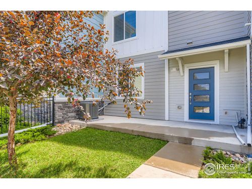 690 Stonebridge Dr, Longmont, CO, 80503-7779 | Card Image