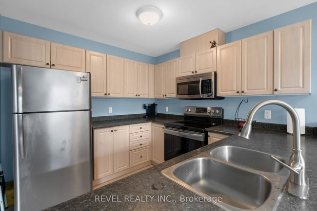 36 - 800 W Ridge Blvd, House attached with 3 bedrooms, 3 bathrooms and 1 parking in Orillia ON | Image 4