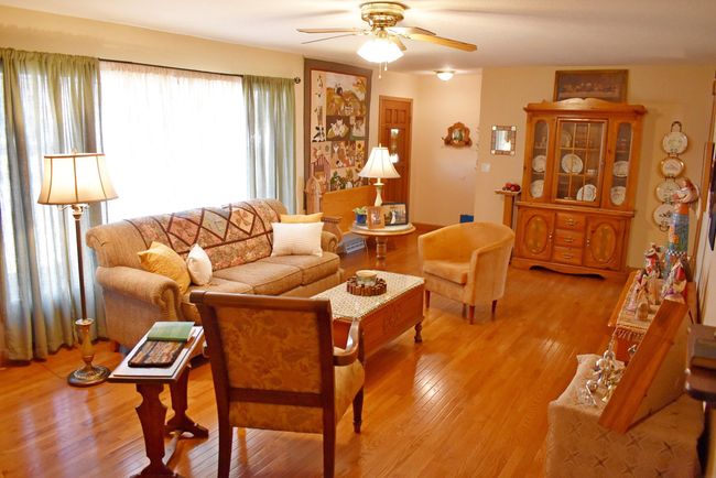1208 Oak St, House other with 4 bedrooms, 2 bathrooms and null parking in Osage IA | Image 6