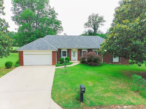 411 Lynne Ct, Jonesboro, AR, 72405-8807 | Card Image
