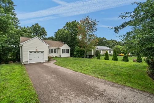 30 Fieldstone Way, Westerly, RI, 02891-2697 | Card Image