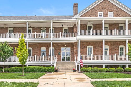 6-5755 Lawton Loop East Dr, Indianapolis, IN, 46216-2226 | Card Image