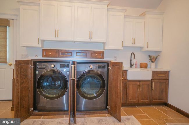 6861 Pleasantview Dr, House other with 4 bedrooms, 4 bathrooms and null parking in THOMASVILLE PA | Image 53