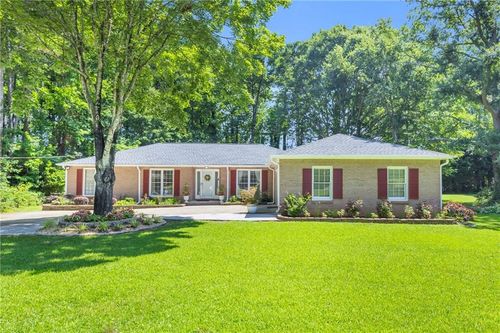 400 Little John Dr Nw, Lilburn, GA, 30047-6007 | Card Image