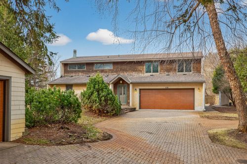 115 Smith Ave, Wayzata, MN, 55391-9512 | Card Image