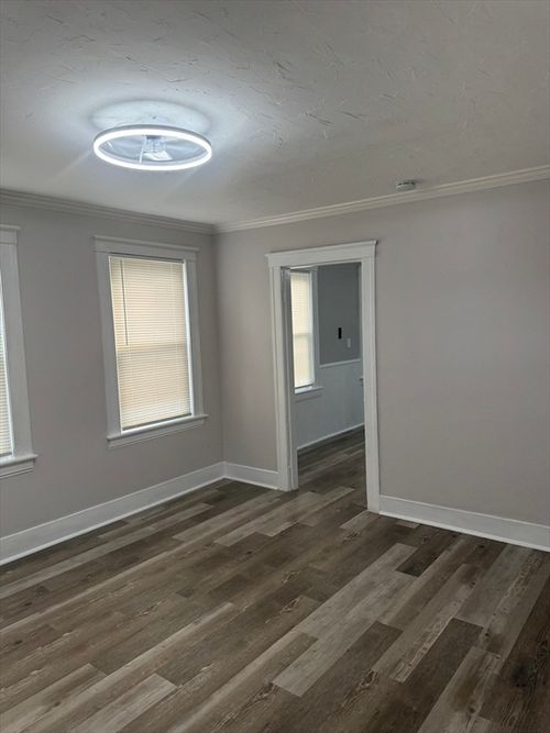 apt-1-23 Everett Ave, Webster, MA, 01570-1989 | Card Image