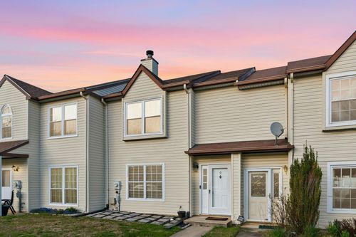 6 Ross Ct, NEWARK, DE, 19702-6119 | Card Image