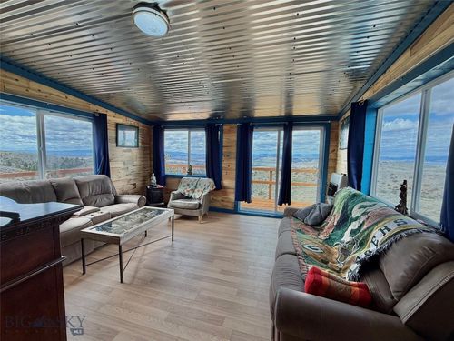 20590 Pole Gulch Rd, Three Forks, MT, 59752-8503 | Card Image