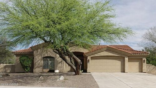 2470 N Castle Rock Dr, Tucson, AZ, 85749-7916 | Card Image