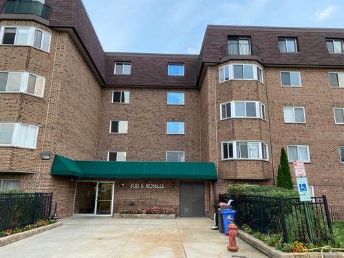 apt-522-300 Roselle Rd, Schaumburg, IL, 60193-1625 | Card Image