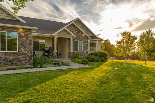 1241 E 9300 N, Richmond, UT, 84333-6707 | Card Image