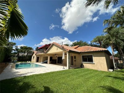 15606 Nw 83rd Ave, House other with 4 bedrooms, 2 bathrooms and null parking in Miami Lakes FL | Image 3