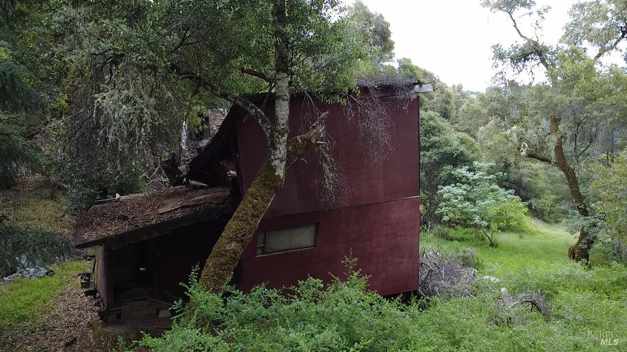 Land in Redwood Valley
