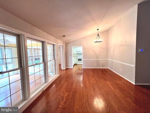 apt-301-5715 Brewer House Cir, ROCKVILLE, MD, 20852-5433 | Card Image
