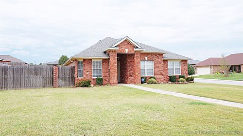 4905 Caddo Creek Ct, Ardmore, OK, 73401-6537 | Card Image
