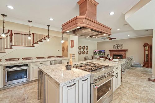 1037 Vienna Drive, Lodi, CA, 95242 | Card Image