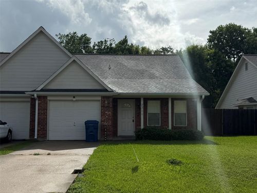 2311 24th St N, Texas City, TX, 77590-4632 | Card Image