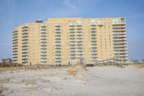 322 Boardwalk, Ocean City, NJ, 08226-4000 | Card Image