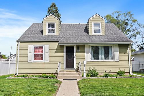 515 Illinois Ave, Elgin, IL, 60120-7914 | Card Image