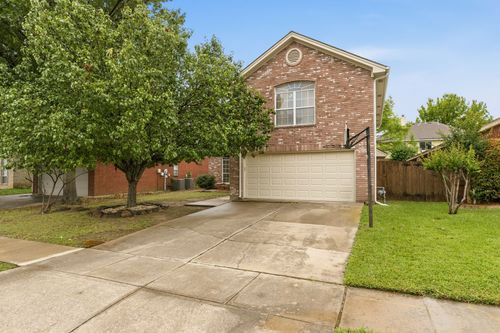 2134 Stoneridge Dr, Keller, TX, 76248-5601 | Card Image