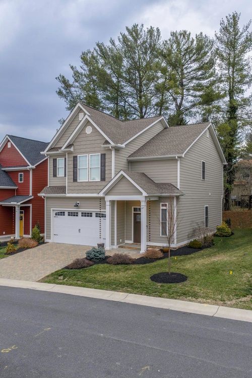 47 Chamberlain Loop, Lexington, VA, 24450 | Card Image