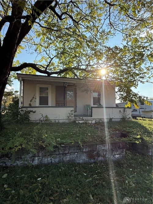 546 Wynora Ave, Riverside, OH, 45404-2463 | Card Image
