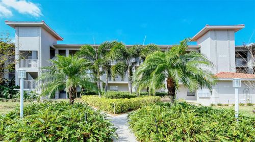 2205-9320 Clubside Cir, Sarasota, FL, 34238-3346 | Card Image
