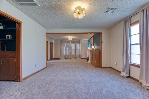 517 S 12th St, Clinton, OK, 73601-4311 | Card Image