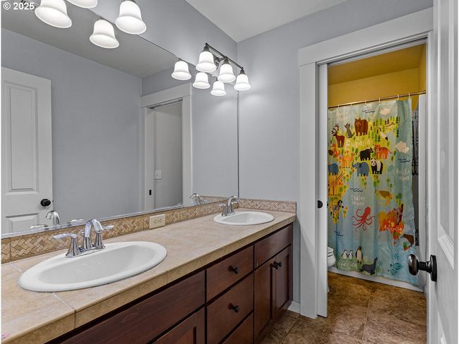 179 Se 46 Th Dr, House other with 4 bedrooms, 4 bathrooms and 2 parking in Gresham OR | Image 25